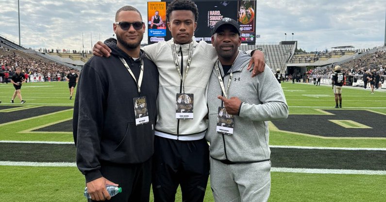 2027 four-star QB Israel Abrams is high on #Purdue after game day visit. 

The Montini Catholic standout goes in-depth on the Boilermakers’ offense, Josh Henson, what he’s looking for and how Purdue fits. 

on3.com/teams/purdue-b…