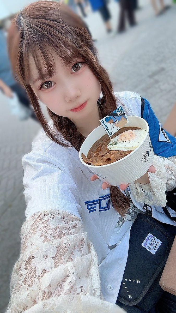 ZOZOマリンスタジアム！！！

ずっと食べたかったカレー食べた🍛
辛かったけど美味しかった😋

#lovefighters