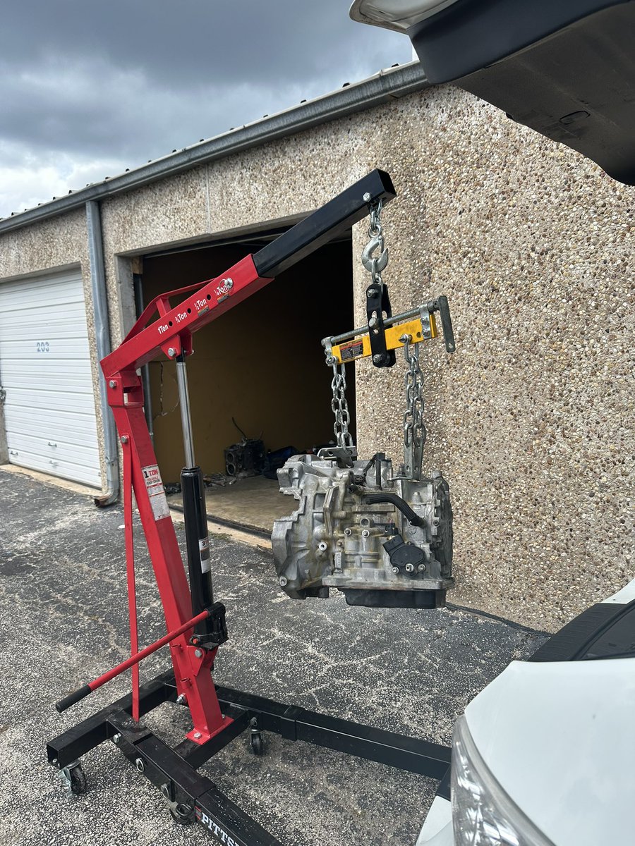 hi can yall just give me a new car please 😭 <a href="/MazdaUSA/">Mazda USA</a>