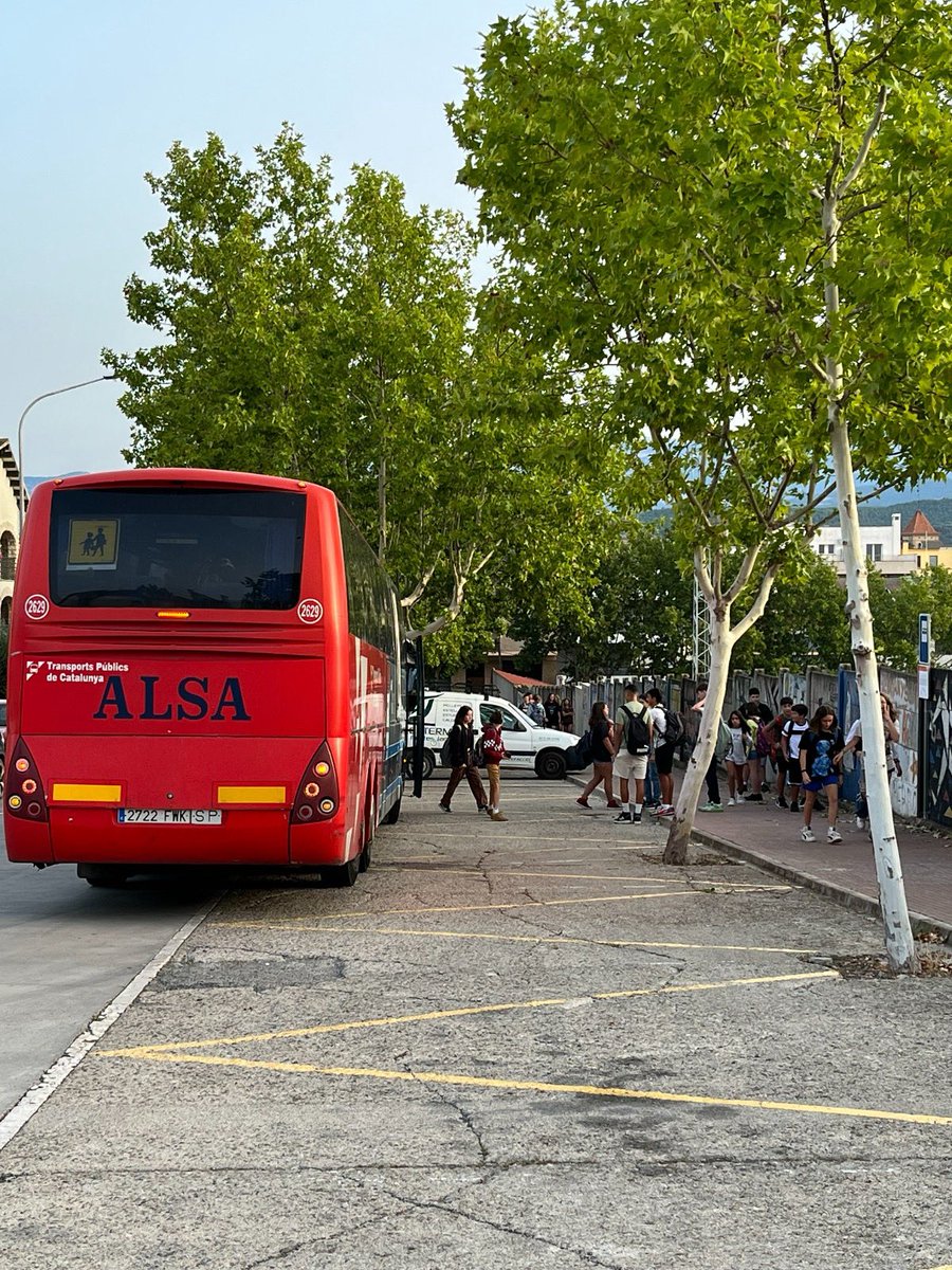 🔔 Ajuts de menjador i transport escolar 2025-2026

📌 Les famílies disposen d’un mes per presentar recurs si no estan conformes amb la resolució.

🔗 Ajuts menjador i transport escolar:
👉 tauler.seu-e.cat/detall?idEns=8…
🔗 Ajuts menjador no obligatoris:
👉 tauler.seu-e.cat/detall?idEns=8…