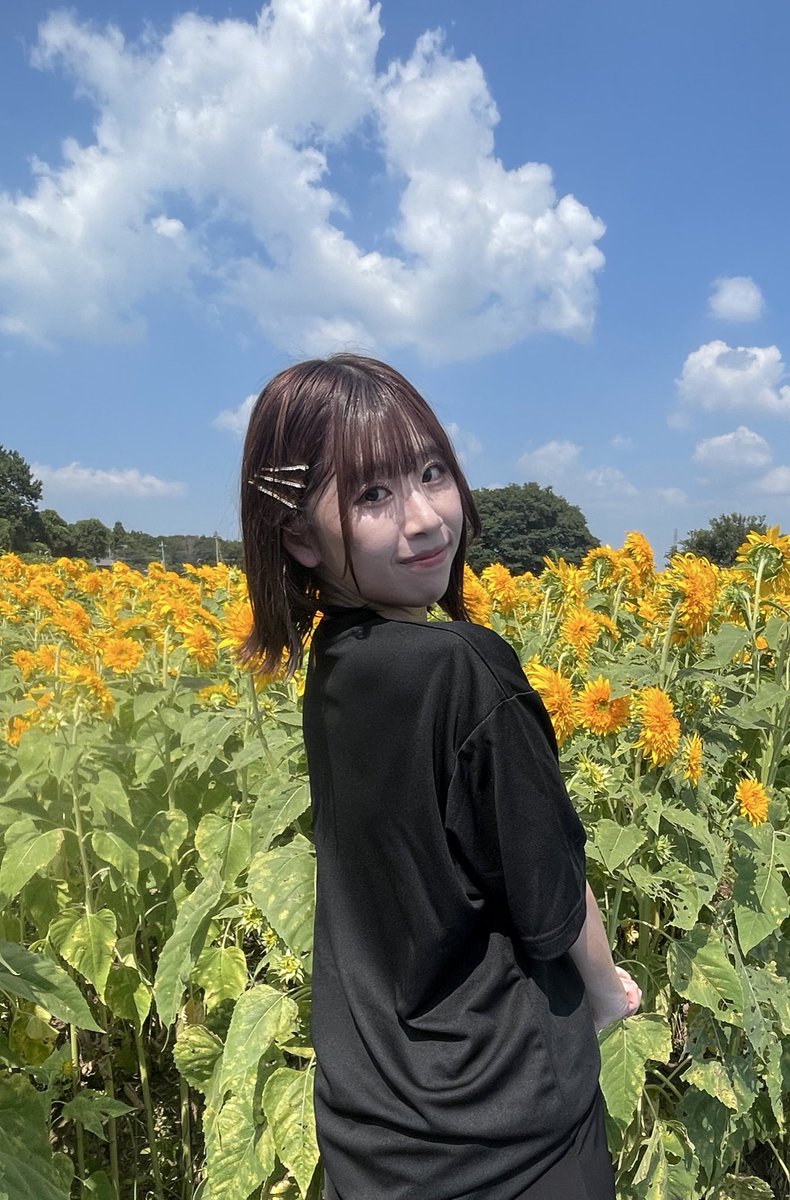 LxWG0ScDertv4GV's tweet image. おはようございます🌻☀️ 
＠PastelIv 
＠ako_RocKets_ 
＠blingbling15086 
＃RocketsModels 
＃BlingBling ＃ブリングブリング　研修生　
＃あけのひまわりフェスティバル　
2025.8.30 
＃新しい推し　🌻