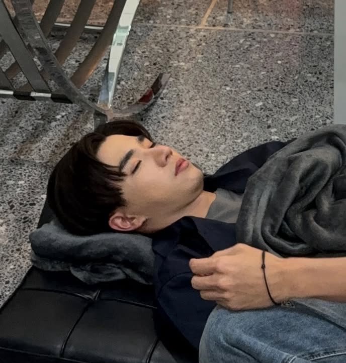 dearPPSS's tweet image. life is free ใช้ชีวิตให้ทุกที่เหมือนห้องนอน

PERTHSANTA DREAMNIGHT 

#PerthSanta #เพิร์ธแซนต้า 
#PerthTanapon #KDPPE