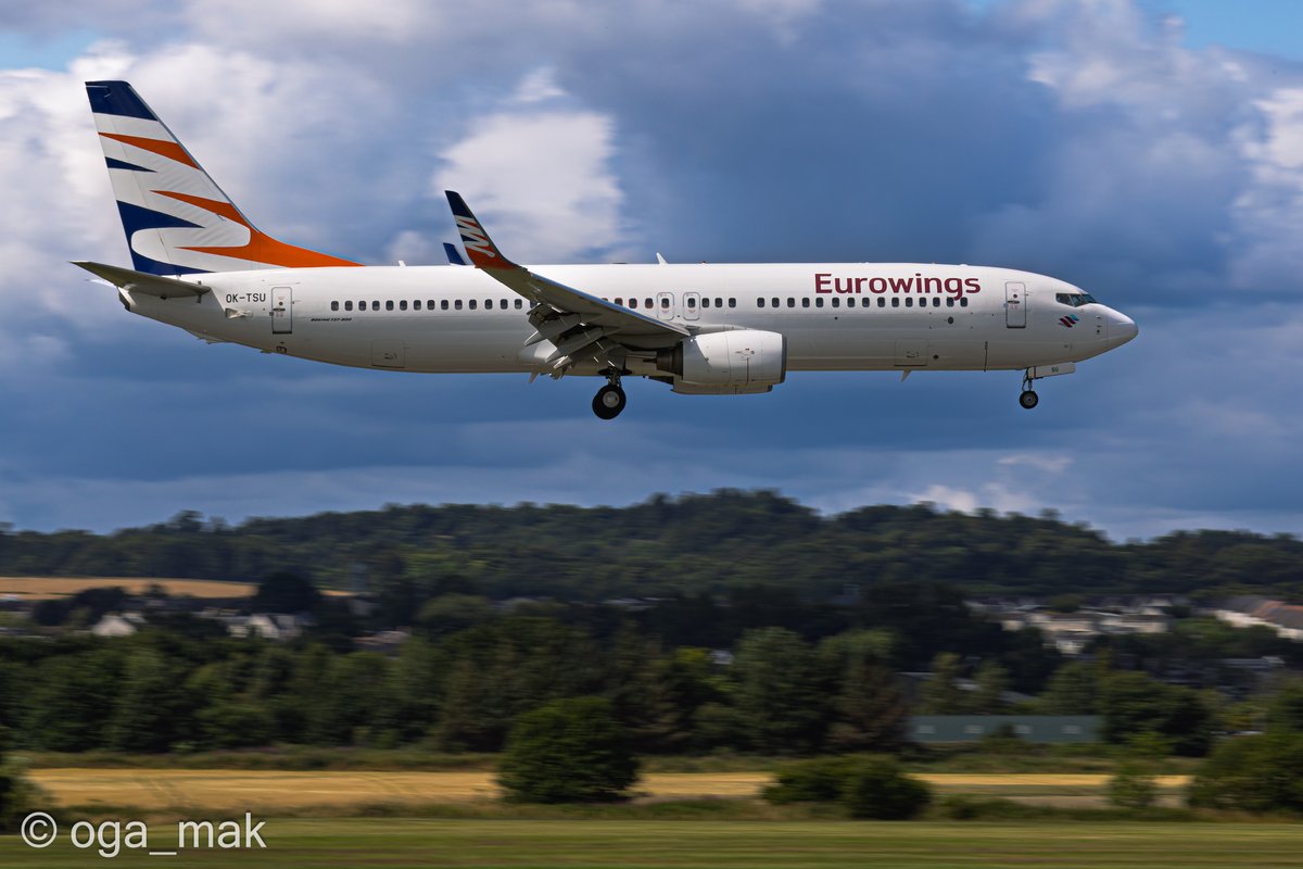 スコットランド・エディンバラ空港にて

✈️OK-TSU🇨🇿 - Boeing 737-8FZ - Eurowings/Smartwings - EW362(CGN-EDI)

📷Edinburgh Airport_RWY06↘ UK 16-07-2025 15:13

#キヤノン #Canon #EOSR1 #RF24240 #PureRAW5 #aviation #avgeek #EdinburghAirport #planespotting #UK遠征2025