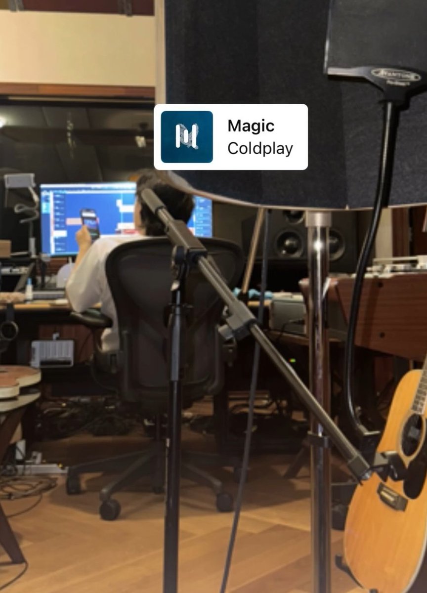 진짜 음악하는 사람 같아서 좋음
당연함진짜음악하는사람임