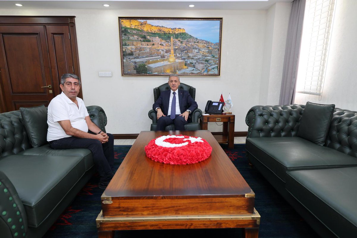 Ramazan (@akpartira) on Twitter photo Mardin Valimiz sayın Tuncay Akkoyun’u makamında ziyaret ettim. Güzel sohbeti ve misafirperverliği için şükranlarımı sunuyorum.
<a href="/tuncay_akkoyun/">Tuncay Akkoyun</a>
<a href="/Mardin_Valiligi/">Mardin Valiliği</a> Mardin Valimiz sayın Tuncay Akkoyun’u makamında ziyaret ettim. Güzel sohbeti ve misafirperverliği için şükranlarımı sunuyorum.
<a href="/tuncay_akkoyun/">Tuncay Akkoyun</a>
<a href="/Mardin_Valiligi/">Mardin Valiliği</a>