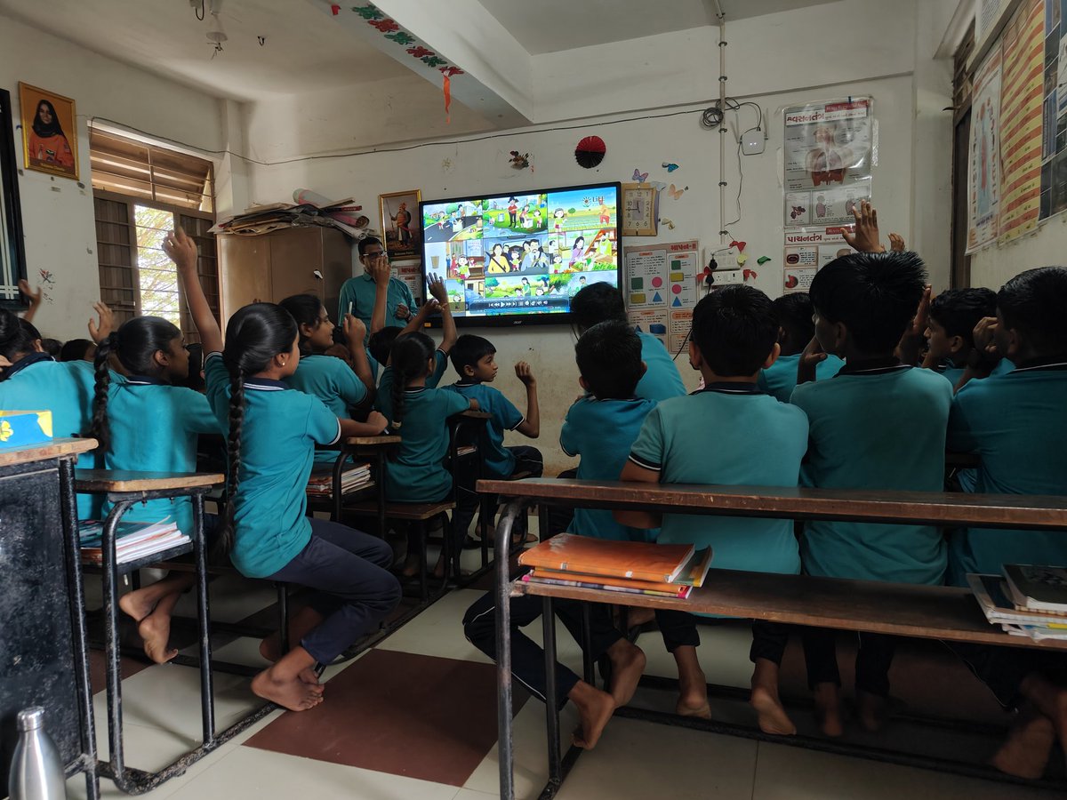 i_rahuljoshi's tweet photo. BURD 2025 Energy Awareness Program was organized at nunarda prathmik shala. Energy quizzes,eco-themed educational games, discussions etc.Students took an enthusiastic step towards a sustainable future! @CscJunagadh @InfoGujcost @GuvnlOfficial @dstGujarat https://t.co/IhglOl8jlm