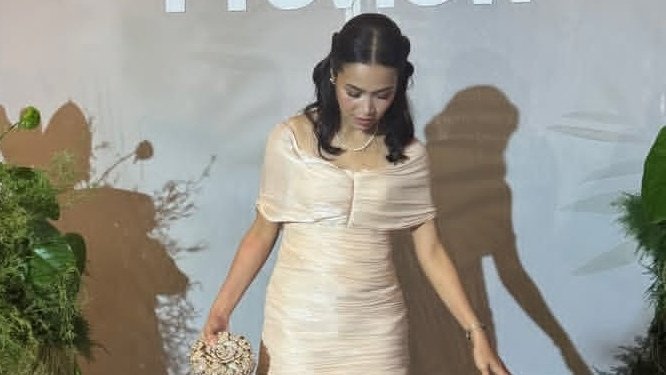 sagefernando_'s tweet photo. i present to you jonah mae pacala, famously known as jonaxx, the royal writer. ✨ https://t.co/qBgjAZOF4Q