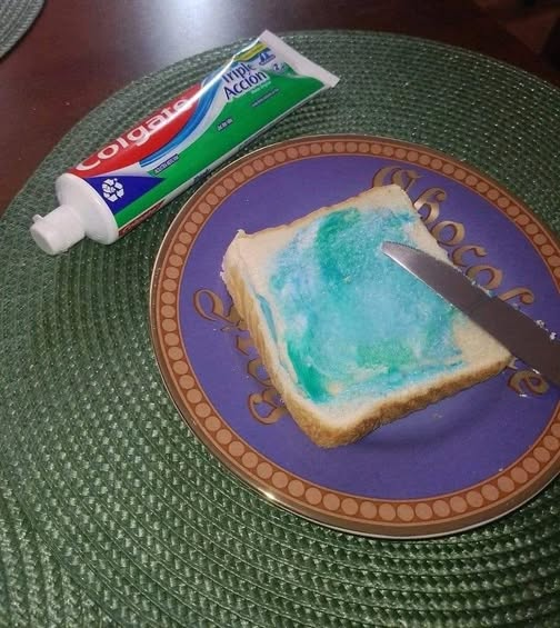 vinoypastillas's tweet photo. Cuando pagan Dios mío https://t.co/ZOpQHfNpib
