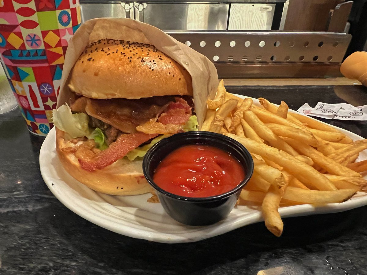 I guess I know…??? 😜 So good!

<a href="/PaulSystemsGo/">Paultergeist 👻</a>