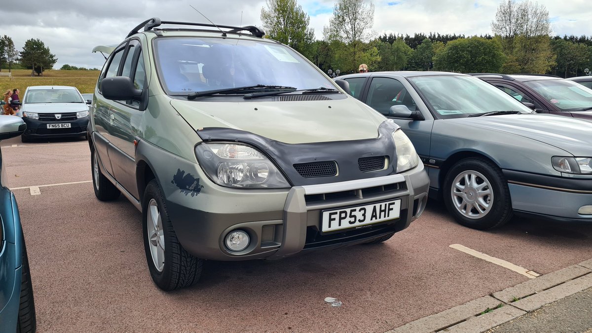 Cars with cladding and faux off road look is fantastic in my book and a hill I'd die on defending . Don't even like the Megan but clad it and I'm all in