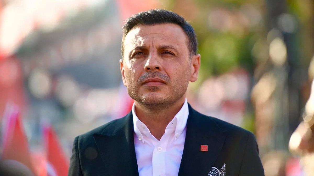 Seçilmiş İstanbul İl Başkanımız Özgür Çelik’in ve yönetiminin görevden alınması bir yargı darbesidir. İstanbul’un iradesine vurulan bu prangayı kabul etmiyoruz. Kahrolsun istibdat, yaşasın hürriyet!
<a href="/ozgurcelikchp/">Özgür Çelik</a> <a href="/CHP_istanbulil/">CHP İstanbul İl Başkanlığı</a> <a href="/herkesicinCHP/">CHP 🇹🇷</a>