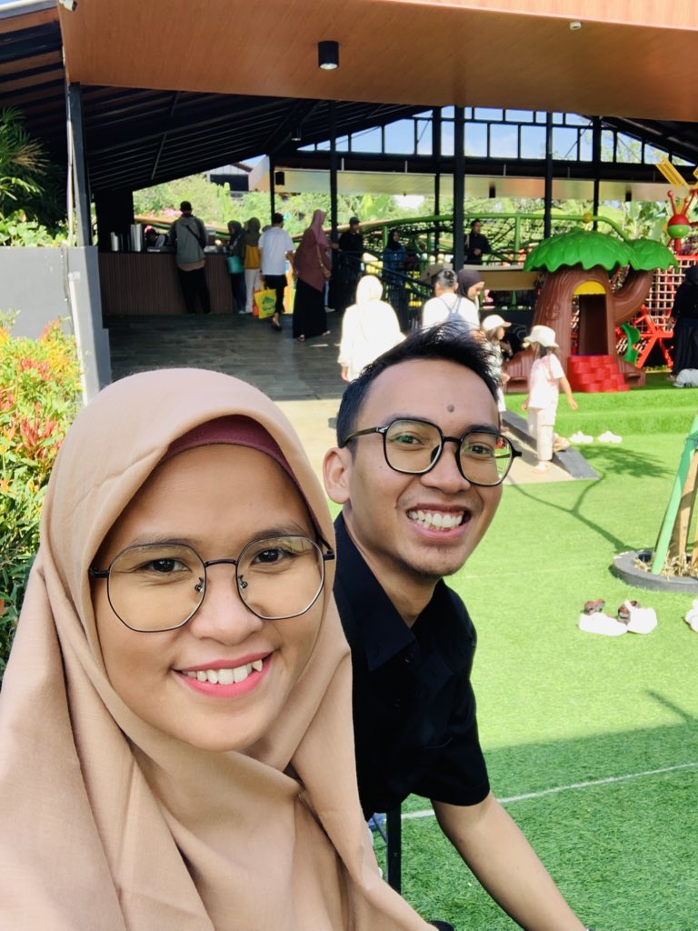 Irfan_Faaz's tweet photo. Ber2 
Anak anak lagi main pasir https://t.co/U82MZynWP8