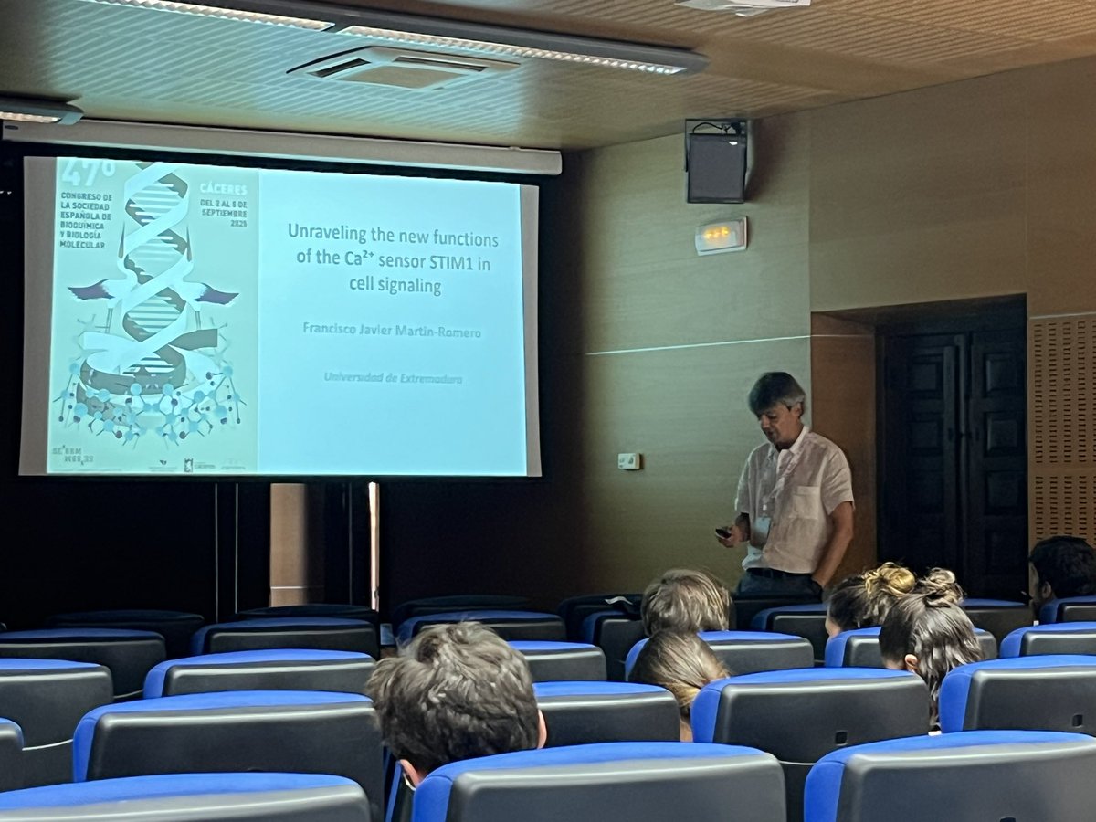 SEBBM_es's tweet photo. Unraveling the new functions of the Ca²⁺sensor STIM1 in cell signaling por Francisco Javier Martin #47congresoSEBBM https://t.co/Q57W7jNkRy