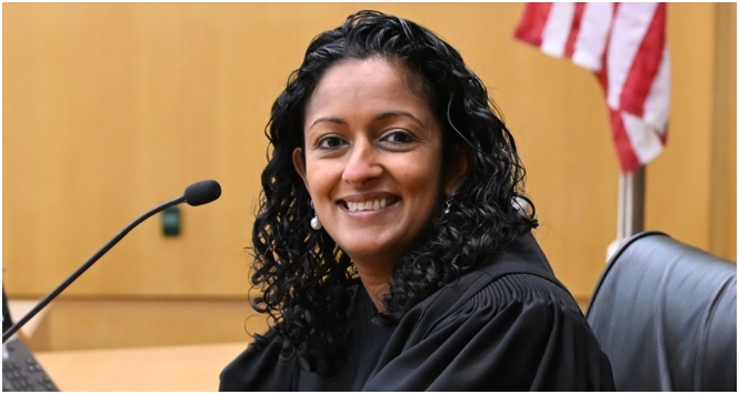 shinemycrown's tweet image. Meet the Judge from Trinidad and Tobago Who Blocked Trump from Deporting 2,000 Children to Guatemala shinemycrown.com/meet-the-judge… #ImmigrationReform #JusticeForChildren #TrinidadAndTobago #FederalJudge #TrumpAdministration