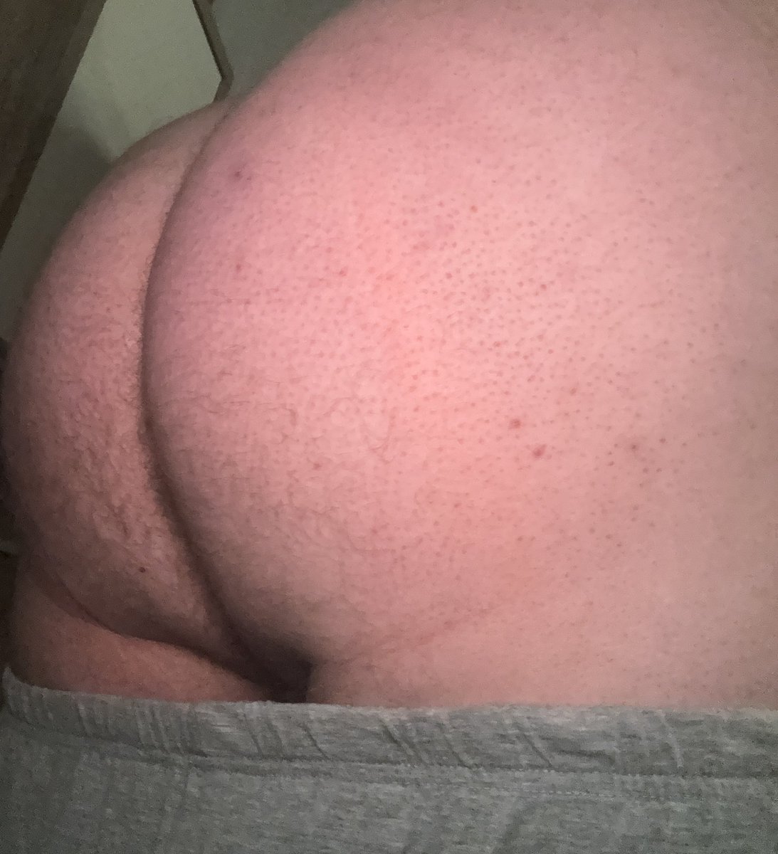 Chub_Moe's tweet photo. I hope you like chubby boy butts. This is extra soft 😊
#ChubbyBoy #MaleButt #NsfwGay #Ass #SoftAss #Backview #BigCheeks #BoyAss https://t.co/OF0NAN7TpK