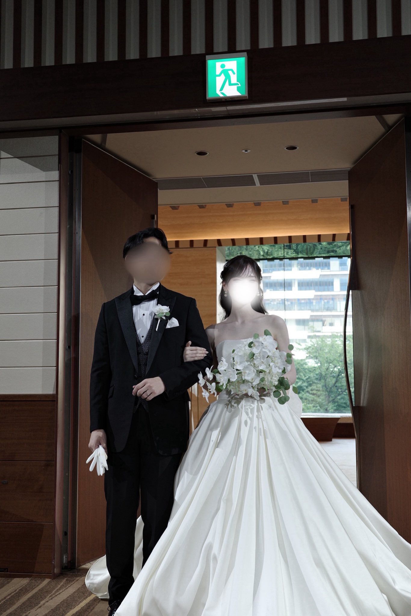 結婚披露宴 - Cerca / X