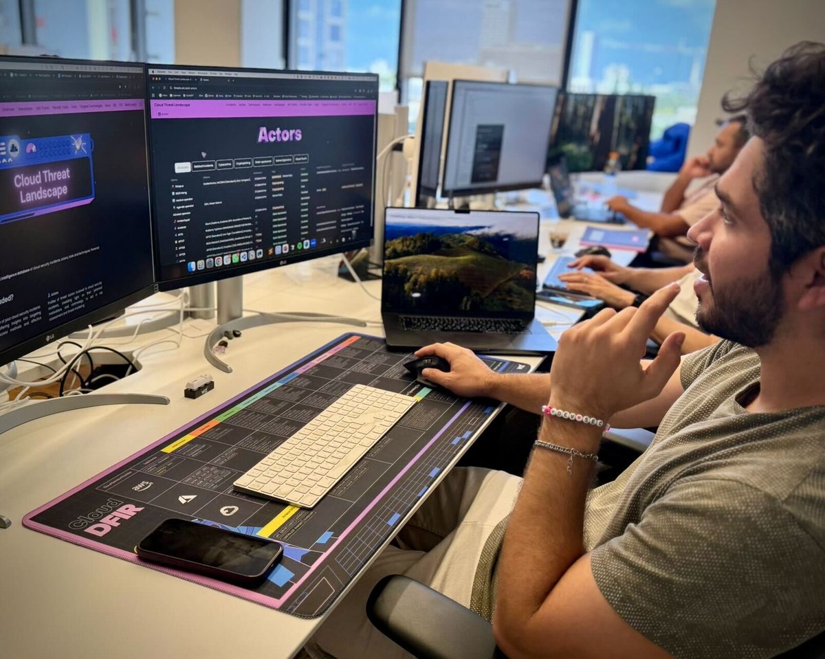 wiz_io's tweet image. 🚨 Your Cloud DFIR Desk Mat is here! 
A first-ever poster mapping MITRE ATT&amp;amp;CK to key AWS, Azure &amp;amp; GCP log sources and API events.   

📥 Get your copy: threats.wiz.io/cloud-dfir-pos…