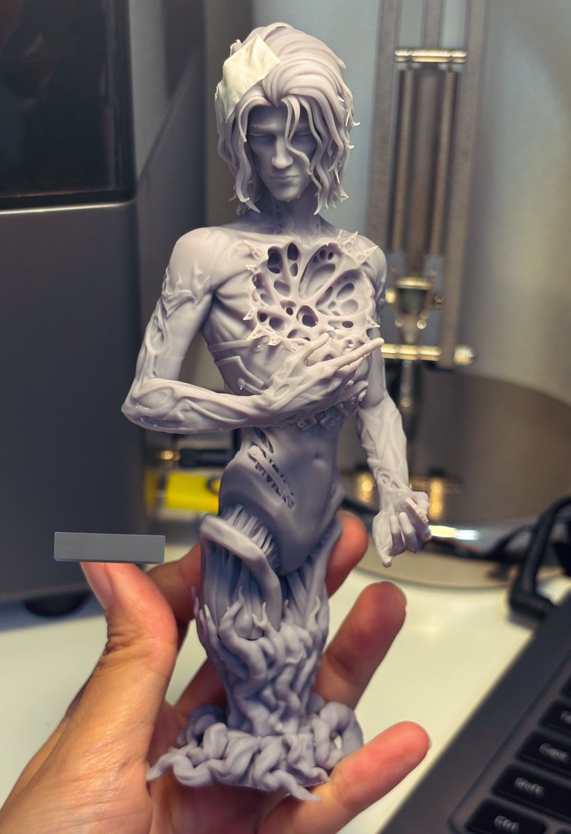 역시 머리카락 너무 얇다😭