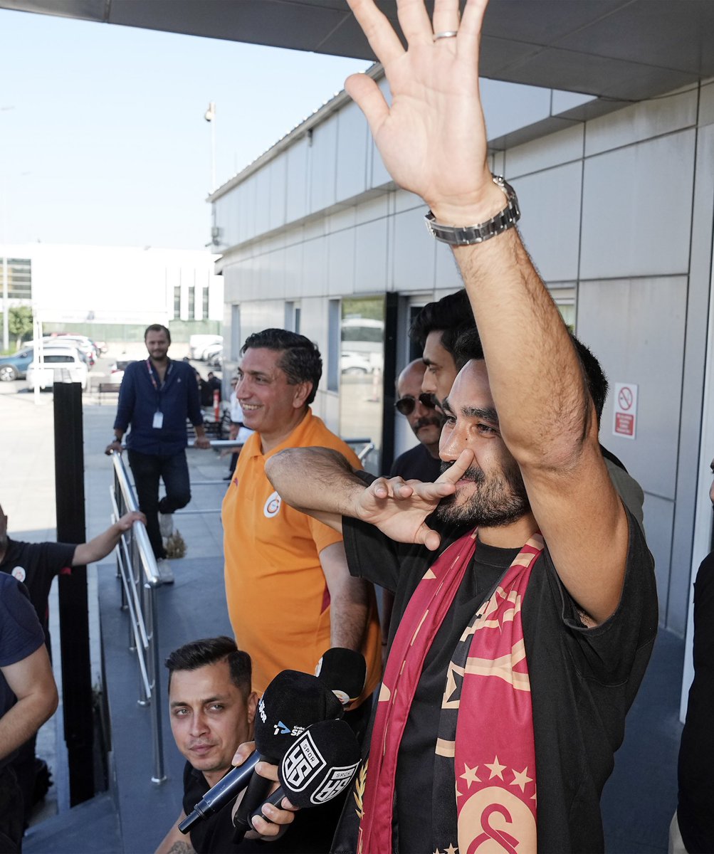 GalatasaraySK tweet picture