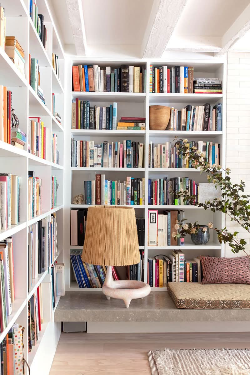 Pergament_F's tweet photo. "Reading is the silence of thought and the music of sight."
Orhan Pamuk https://t.co/9g57yR0stP