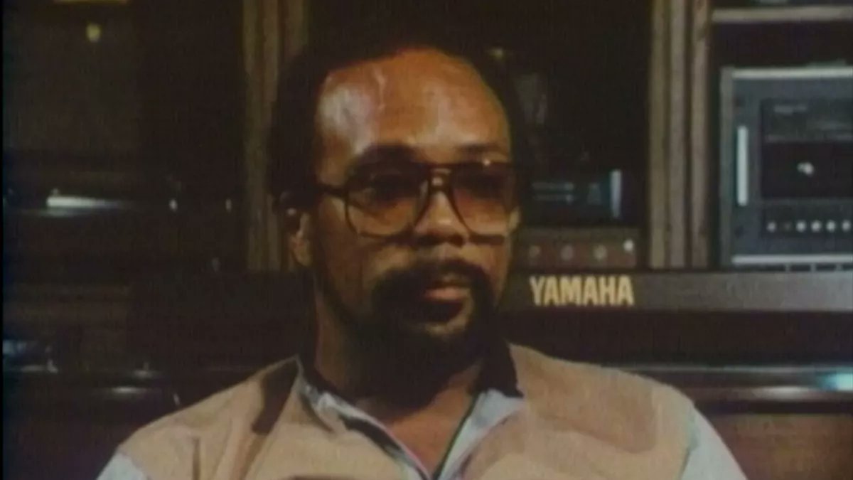 Doc. inédit sur #QuincyJones raconté par MC Solaar

Grâce à des archives exceptionnelles, QUINCY JONES : MUSIC MAN raconte l’histoire incroyable de ce petit-fils d’esclave qui a su modeler l’industrie musicale pendant plus d’un demi-siècle

Lundi 22 septembre à 21h05 sur #France4