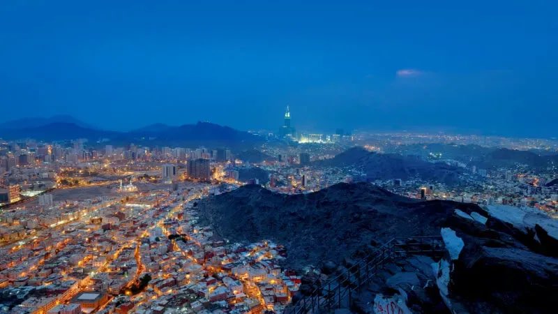 Mkhnews's tweet image. الهيئة الملكية لمدينة #مكة_المكرمة و #المشاعر_المقدسة :
توقيع اتفاقية تعاون مع شركة مزار لتعزيز التجربة الإثرائية في مدينة #مكة_المكرمة ، شملت الإتفاقية تفعيل وتشغيل مبادرة مسارات مكة والنقل السياحي عبر تطبيق مزار.