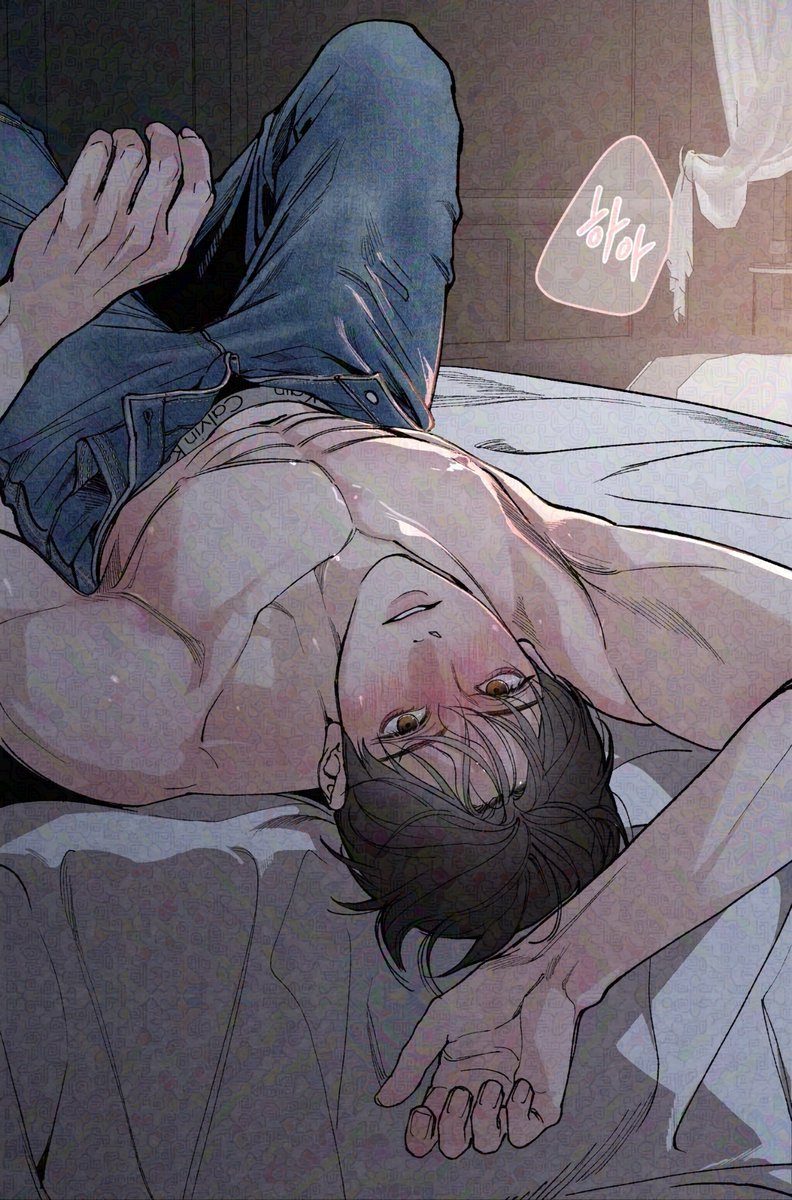 bareumcoded's tweet photo. I’M GOING INSANE. HE’S SO 🔥 https://t.co/BR0nT9IlNI