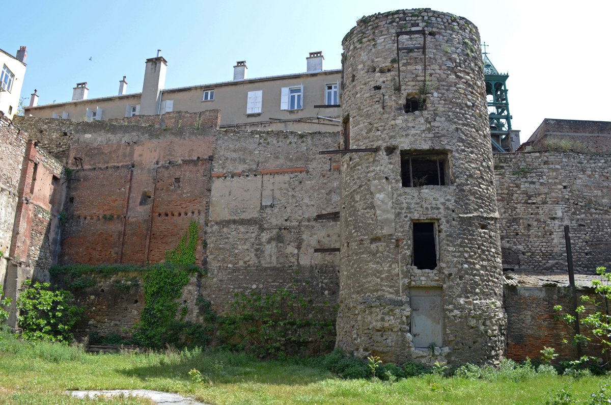 İstanbul Surları Projesi’nin ikinci aşaması (Galata Surları) çevrim içi erişime açıldı: istanbulsurlari.ku.edu.tr

The second part (Galata Walls) of our Istanbul City Walls Project is now available online: istanbulcitywalls.ku.edu.tr/en/

📷 Gökhan Tan &amp; David Hendrix