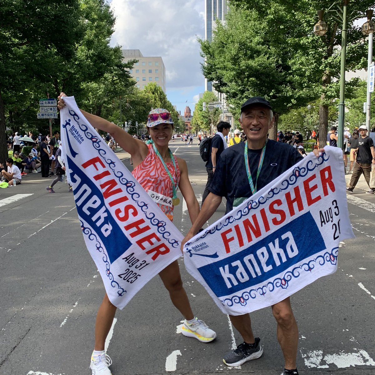 父と親子完走しましたー！
応援ありがとう！
ボランティアの皆さん本当にありがとうございましたー！北海道サイコー！

#北海道マラソン