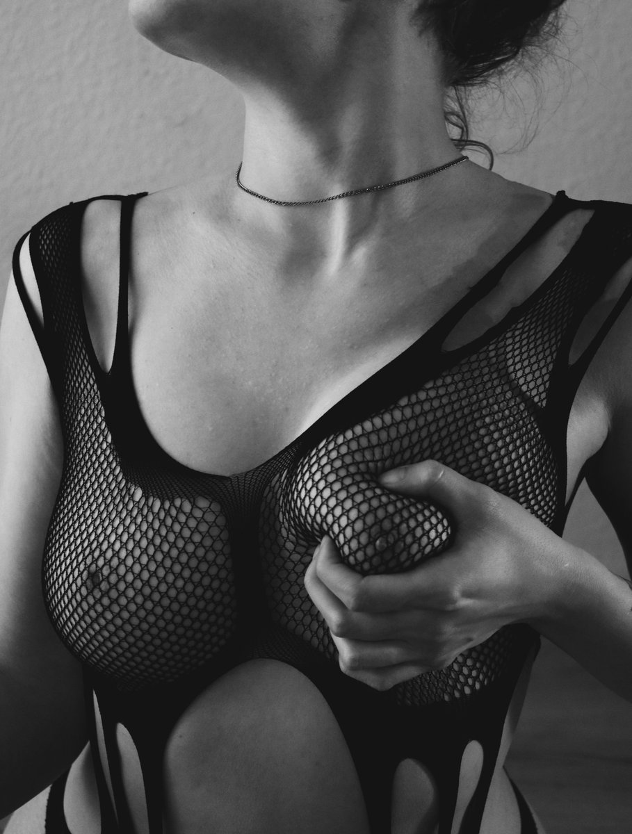 Happy #tittytuesday aus dem Archiv ✨