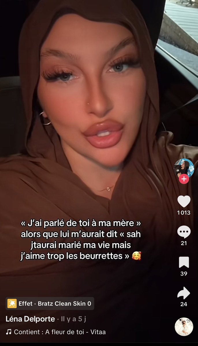 J’avais de la peine pour cette pétasse quand les gens l’harcelaient parce qu’elle faisait la folle avec son voile, mais là mdrrr je lis bien ce que je suis en train de lire ????