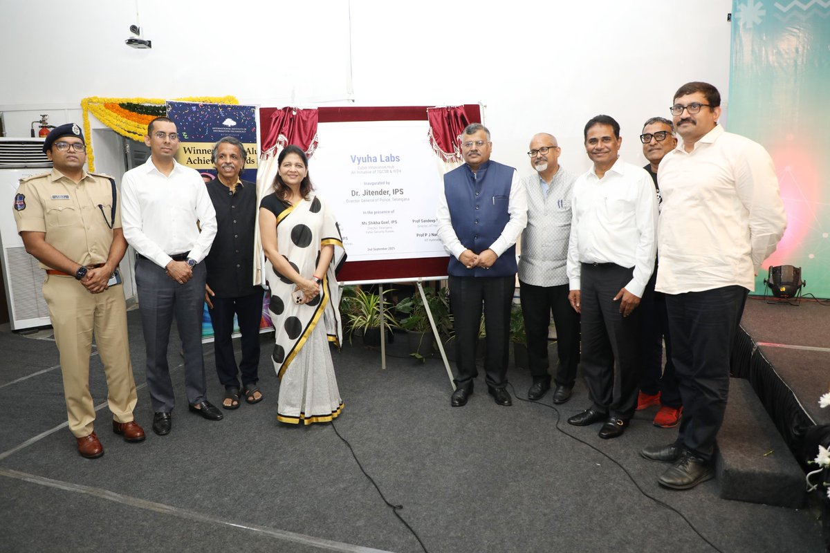 Shikhagoel_IPS's tweet image. Housed at IIIT Hyderabad, the hub spans 3,000+ sq. ft., equipped with specialized tools and infrastructure to bring together startups, academia, and industry for co-creating next-gen digital safety and cybersecurity solutions.