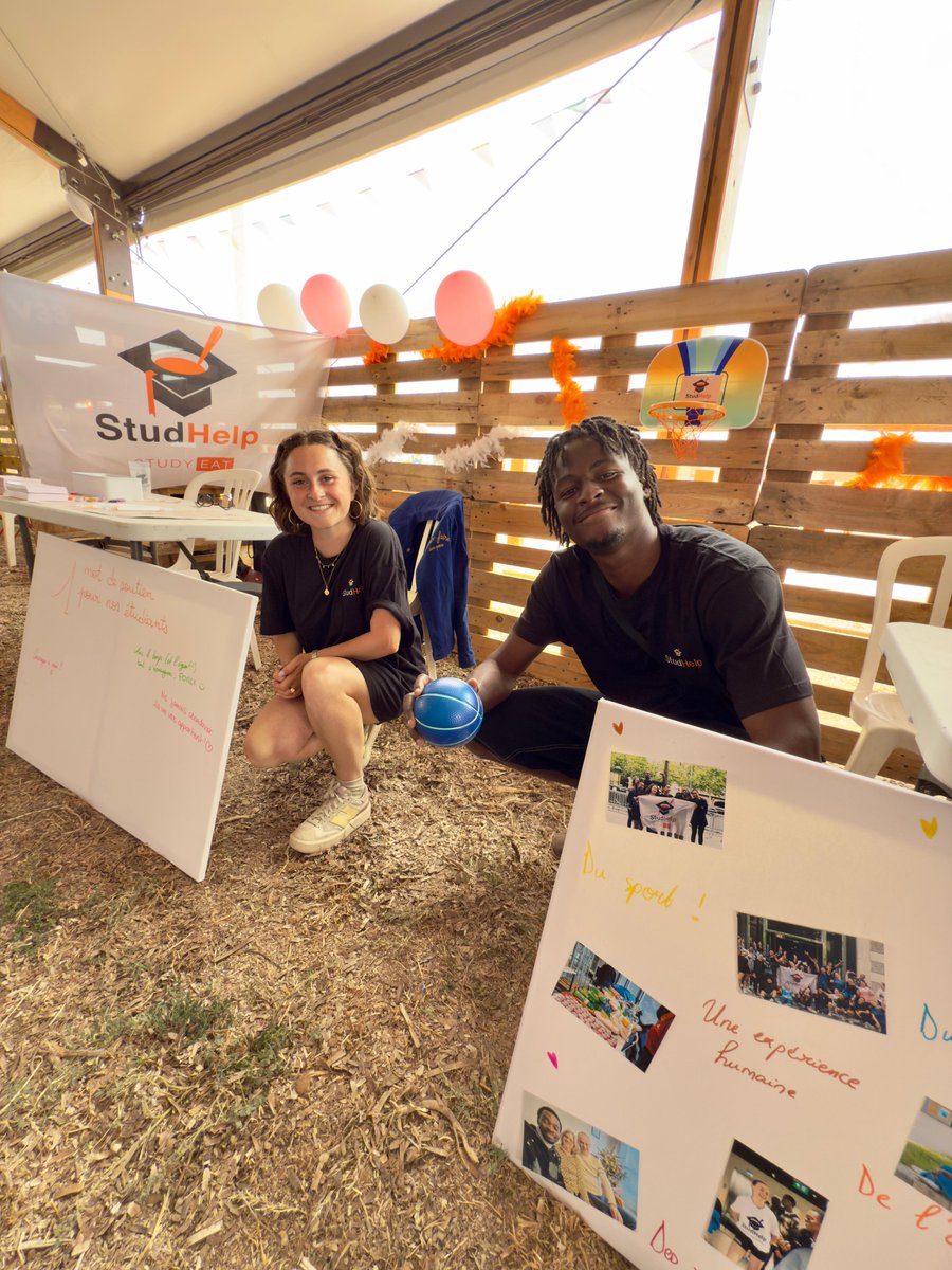 StudHelp_'s tweet image. 🎶🧡 StudHelp au Delta Festival !
Ce week-end, musique 🎵 et solidarité 🤝 étaient au rendez-vous. Merci à nos bénévoles, à l’équipe du festival et à tous les festivaliers pour ces moments de partage ✨💪