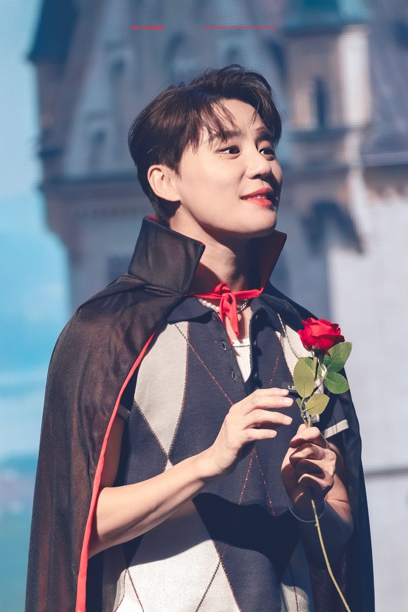 250831 내사랑 코(코넛)미나,,🌹
#김준수 #XIA