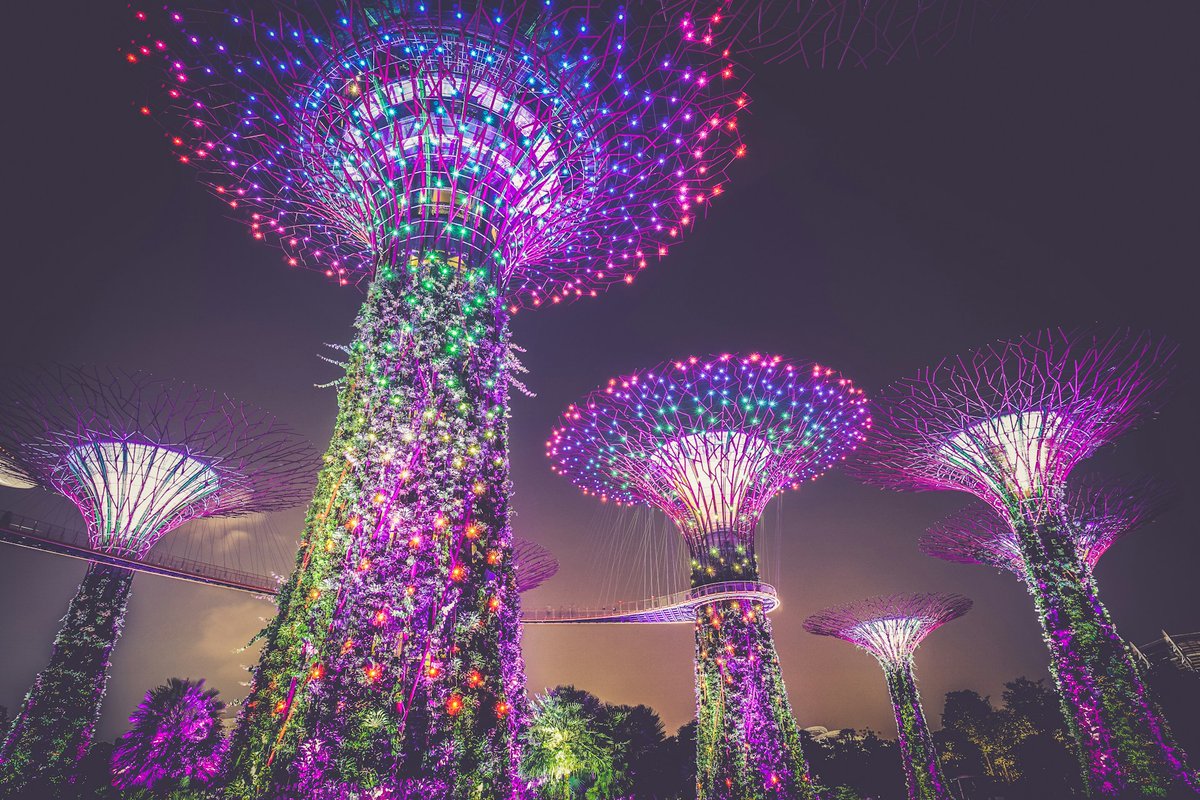 SOASEconomics's tweet image. 📌 Join us TODAY at @SOAS #Economics for a discussion with Donghyun Park, Asian Development Bank (ADB), chaired by Satoshi Miyamura on:
🌏 Asian Development Policy Report 2025: Harnessing Digital Transformation for Good 🚀
Info event 🔗 tinyurl.com/ycy6ptv2