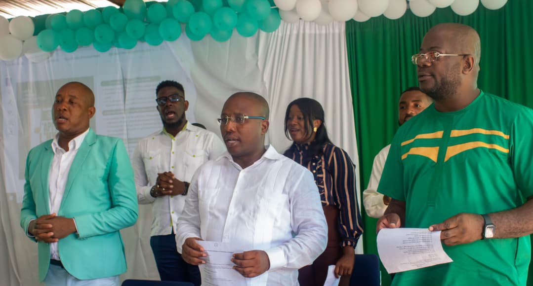 Jeenn_Ly's tweet image. Mwen kontan fè pati delegasyon CDD Lwès 1 ki te patisipe nan seminè fòmasyon politik @edehaiti2021 te òganize pou plis pase 1000 dirijan ki soti nan 11 komin ak 37 seksyon kominal nan Depatman Nip, sou lidèchip Prezidan Konsèy Estratejik la @claudejoseph03
#EDE
#FòmasyonPolitik