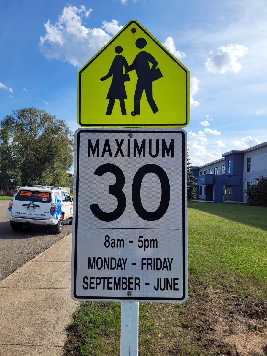 Parkland Ambulance tweet media