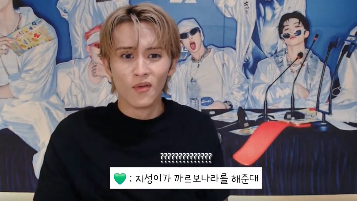 dive_into_nct's tweet photo. 아ㅅㅂ진짜 웃다가 숨넘어감 https://t.co/5IYOoz9yDU
