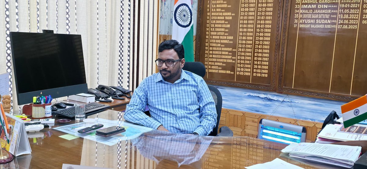 MLA Kupwara <a href="/MirMohdFayaz/">Mir Mohammad Fayaz</a> accompanied by DC Kupwara Shrikant Balasaheb Suse today reviewed various developmental projects in Kupwara. 

Later, Hon’ble MLA along with the DC chaired a review meeting with District Officers at the DC Office Kupwara.