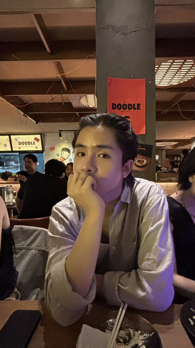 pottermeesawat's tweet image. ผมกำลังมองคนที่บอกว่าจะมารอดู HelloLocker EP.2 

#pottermeesawat 
#HELLOLOCKER 
#XEBISENTERTAINMENT 
#hellolockerep2