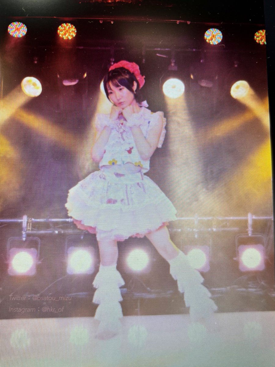 道劇🐶2日目

ステージ写真は🌞と🦑
久しぶりにニコニコ演目の写真撮ってもらいました〜🫶
3枚目の写真見て、鬱ドルじゃん…！って思ったけど販売用は笑ってるの選ぶつもりです🙆‍♀️

今日もステージ見てくれた皆様ありがとうございました☺️✨️

初日、2日目と4個出ししてたけど明日から3個にするかも？