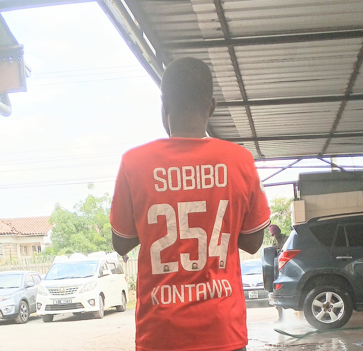 AmbetsaIssa's tweet photo. Ukiowaona watoto wanaelekea bafuni basi jua kuwa jikoni kuna wali maharage unaiva.. @baraka_kontawa

#Sobibo
#Mtaawakihuni
#254Kenya
#Kontawa https://t.co/B8SVxDjtx4