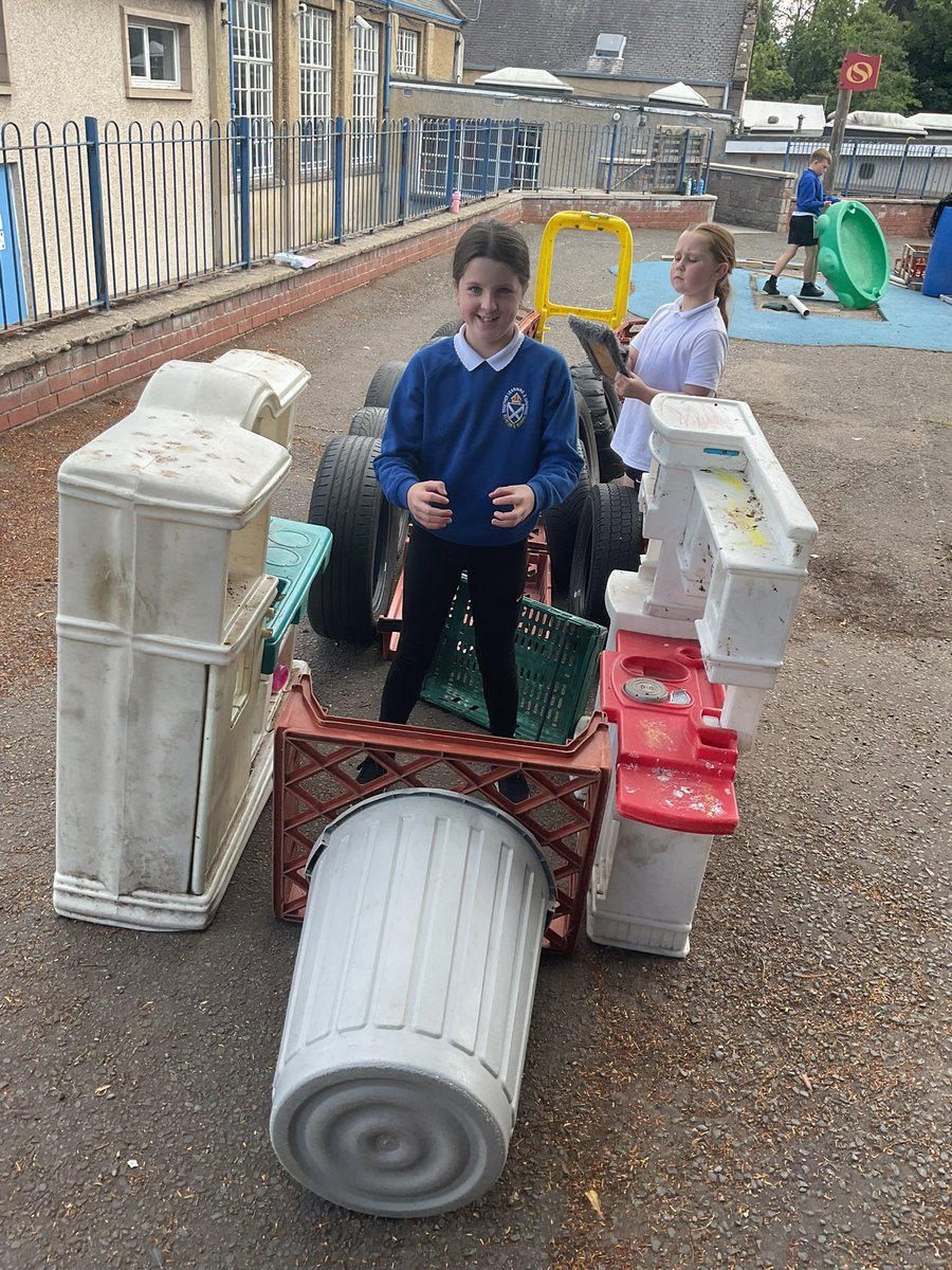 stpetersgala's tweet image. Choo Choo 🚂🛤️ P6 really enjoyed taking their learning outdoors and using the loose parts to construct their own trains. They then used their imaginations to role play their journeys. #cooperation #enjoylearning @CreativeSTAR @SBCEducation1