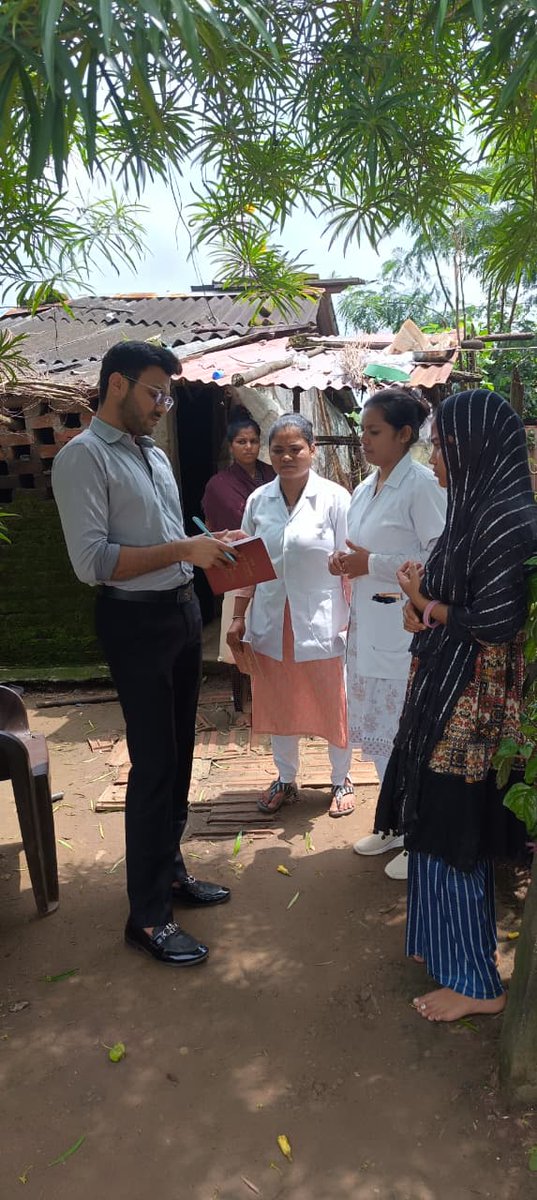 thonetrang77417's tweet image. #MOVISIT @AAMFokdi2024 
#PHCMORIYANA 
#H2HVISIT #VERYHIGHRISKANC 
#VILLAGE #FOKADI 
#HEALTHTEAM #FIELDSTAFF #FIELDVISIT 

"#પ્રાઆકેમોરિયાણા ના #મેડિકલઓફિસર દ્વારા @AAMFokdi2024 ની #સરપ્રાઈઝ વિઝીટ કરી #જોખમીસગર્ભામાતાની #ગૃહમુલાકાત લીધી હતી"

@Mamnetrang_  @Bharuch_Health @WHO