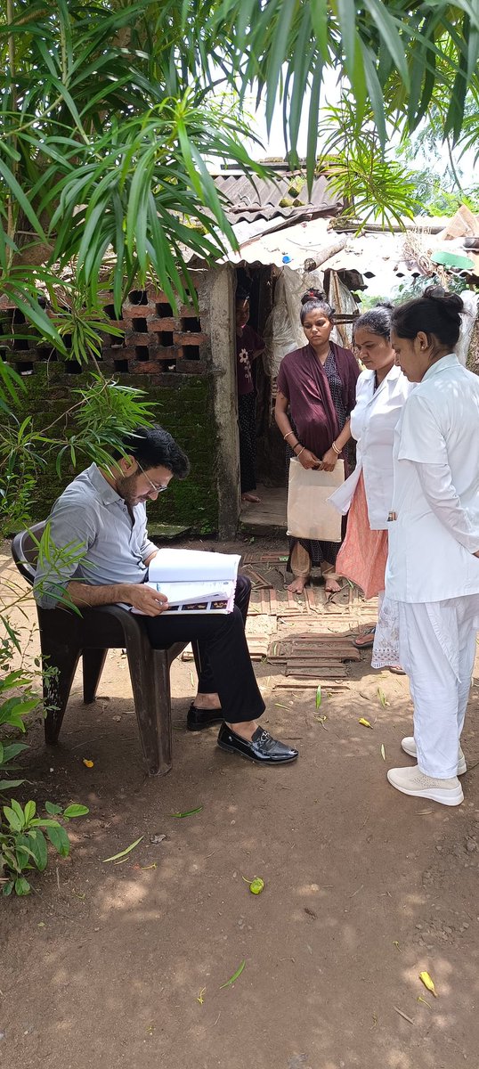 thonetrang77417's tweet image. #MOVISIT @AAMFokdi2024 
#PHCMORIYANA 
#H2HVISIT #VERYHIGHRISKANC 
#VILLAGE #FOKADI 
#HEALTHTEAM #FIELDSTAFF #FIELDVISIT 

"#પ્રાઆકેમોરિયાણા ના #મેડિકલઓફિસર દ્વારા @AAMFokdi2024 ની #સરપ્રાઈઝ વિઝીટ કરી #જોખમીસગર્ભામાતાની #ગૃહમુલાકાત લીધી હતી"

@Mamnetrang_  @Bharuch_Health @WHO