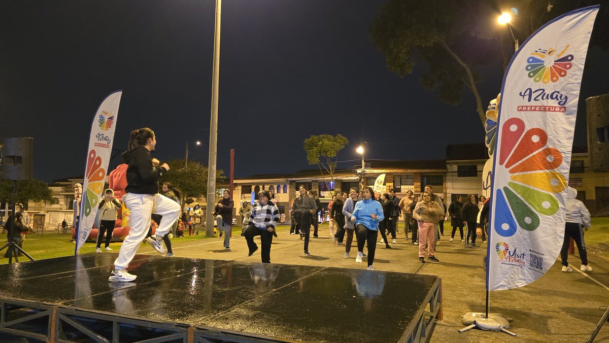 AzuayPrefectura's tweet photo. El deporte es salud. 😉

Impulsamos el Fitbox, 🥊 una actividad gratuita para entrenar, liberar estrés y fortalecer tu bienestar. 💪🏽

📍 Plaza del Arte
🗓 Lunes a Viernes
⏰ 20h00 a 21h00

🔥 Energía
🤝 Compañerismo
💛 Buena vibra

#AzuayPrefectura
#JotaLloretPrefecto
#FitBox https://t.co/a8D6iIWW8k