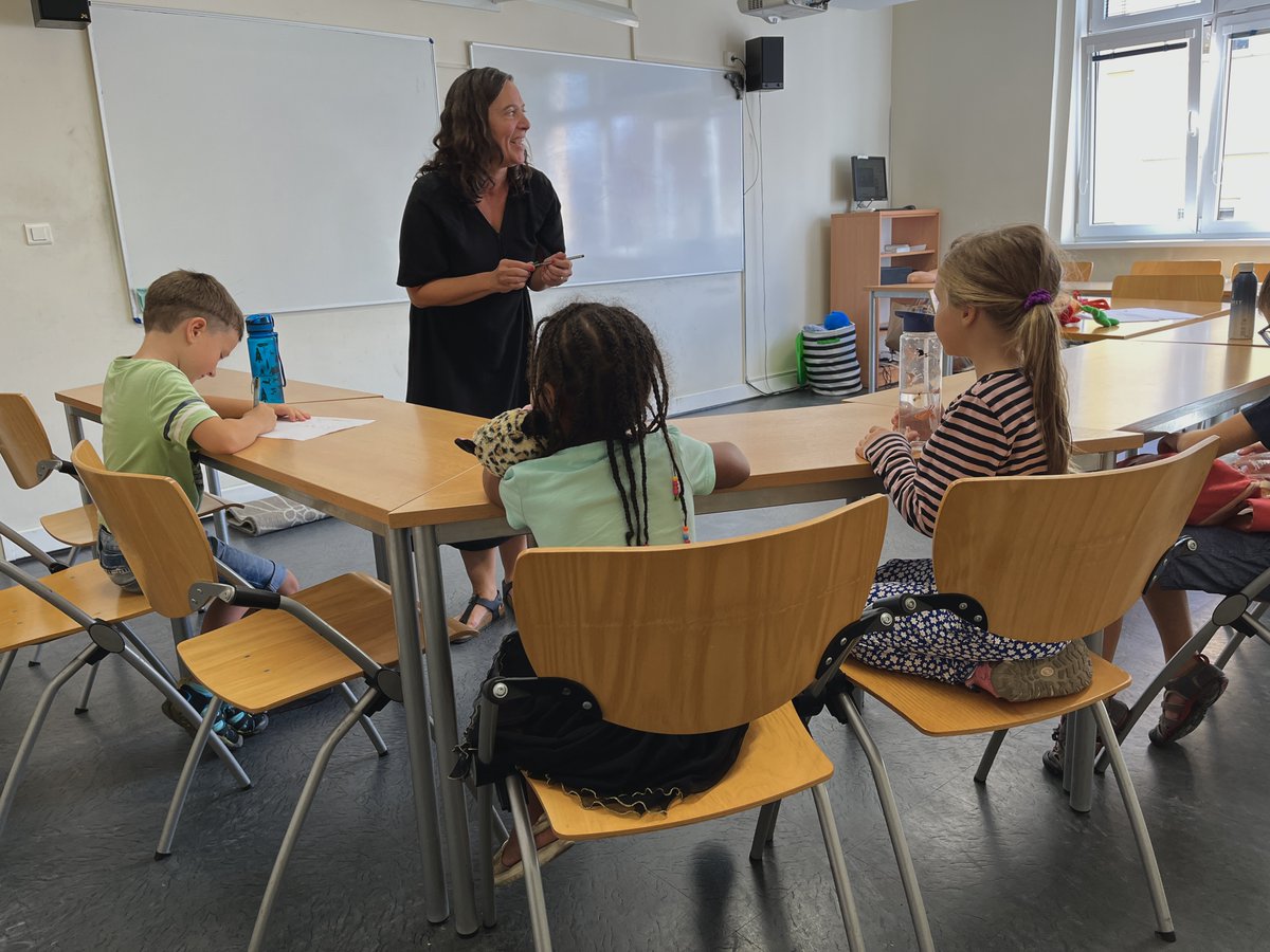 🎉 Merci à toutes et tous d’être venus à notre #JournéePortesOuvertes !
Entre cours de français, médiathèque, infos sur les études en 🇫🇷 et projections au Kino 35, la rentrée démarre en beauté.
Découvrez nos activités 👉 ifp.cz/fr/#/