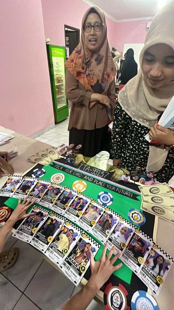 Overheard buten: CEK RULES SEBELUM KIRIM MENFESS! tweet media