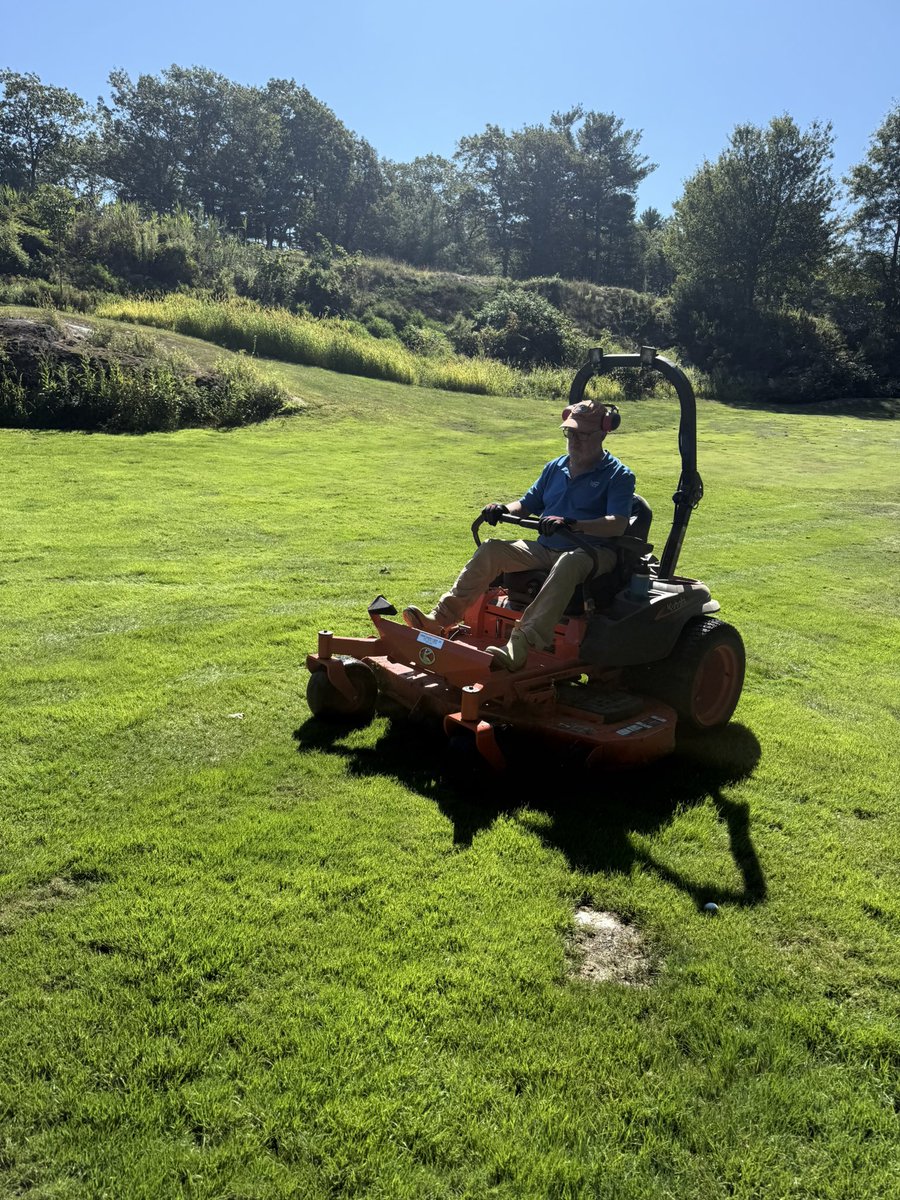 Anytime I train a guy on the ZT i hold my breath …that is because I once made the mistake of letting a guy rip it off the bat for him to crash right  into <a href="/BrianDaigneau/">Brian Daigneau ⛳️</a> car