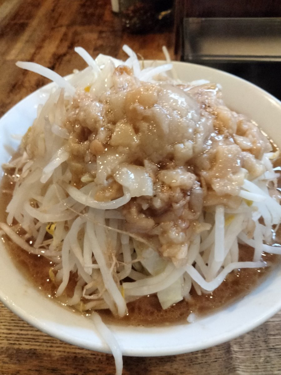fukutaman4's tweet photo. 「麺屋 鳳」さん@西新井駅でラーメン🍜

途中下車して定期的に食べたい一杯🤤今日も大満足です😋

ごちそうさまでした🙏 https://t.co/HhjWJeWX1M